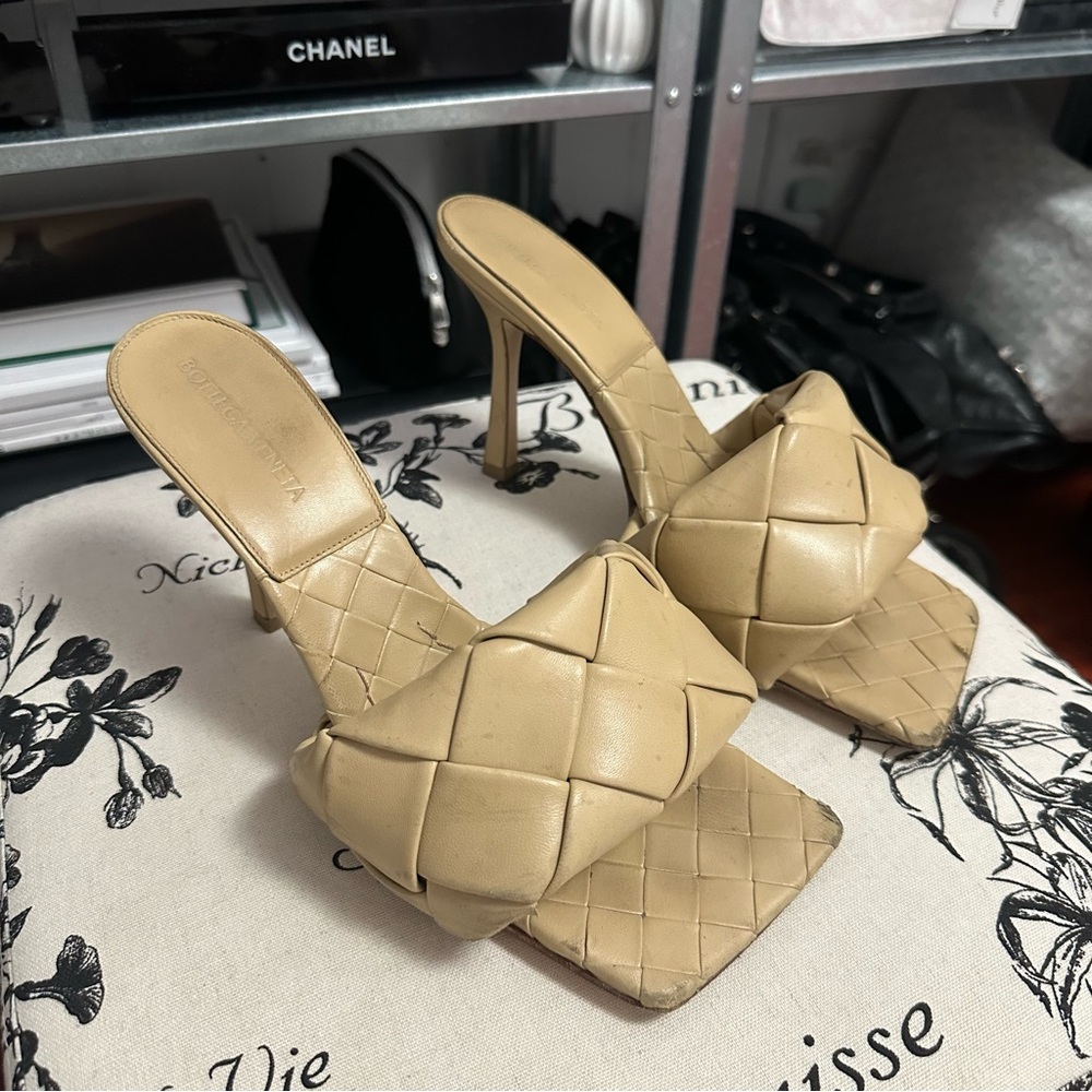 BOTTEGA VENETA LIDO